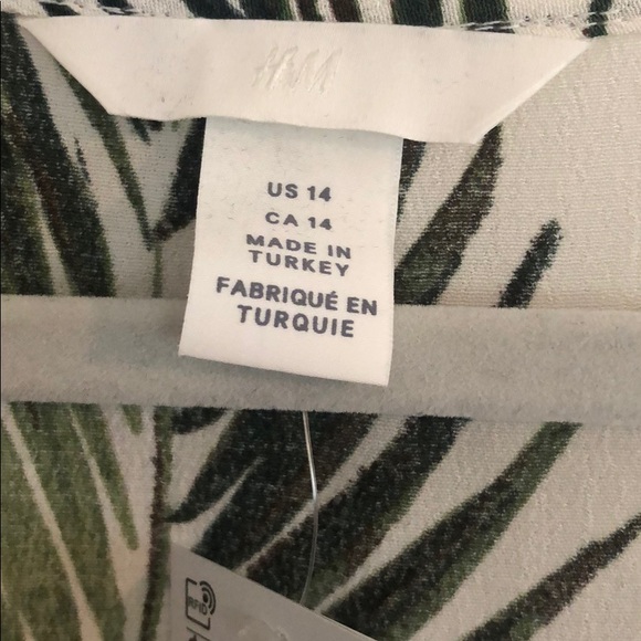 Brand new with tags H&M palm blouse - Picture 4 of 7